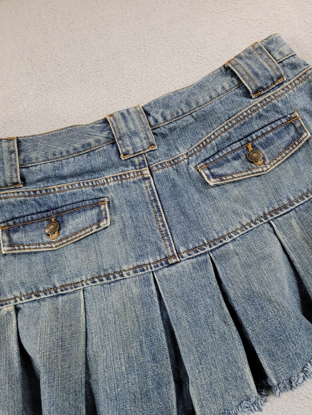 American Eagle Outfitters Light Blue Denim Pleated Mini Skirt Y2K - Picture 2 of 10